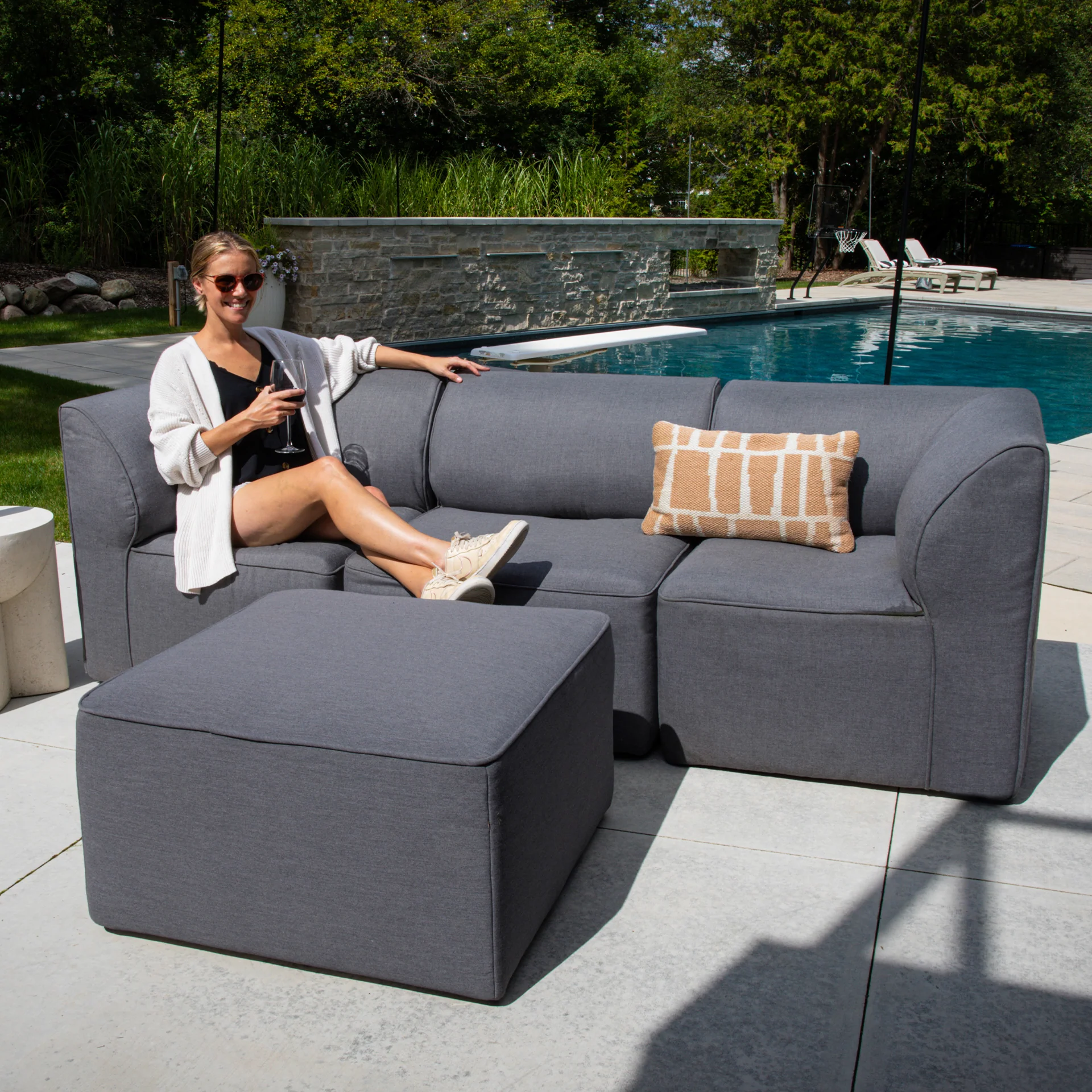 Patio 4pc Sectional - Image 41