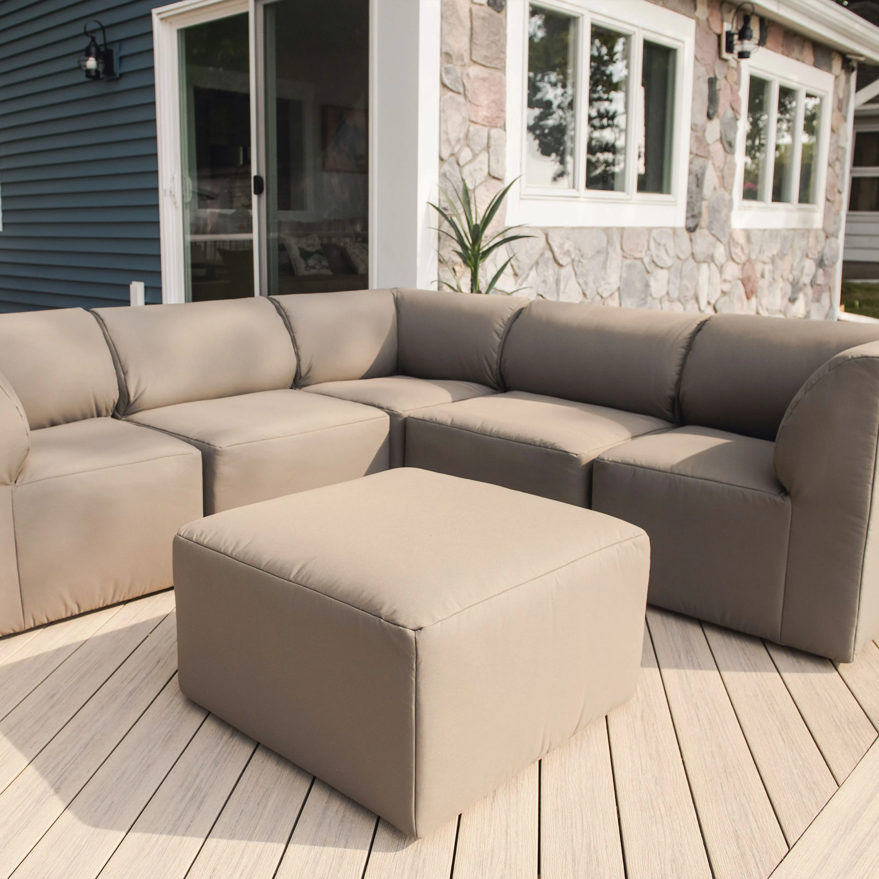 Patio 6pc Sectional - Image 34