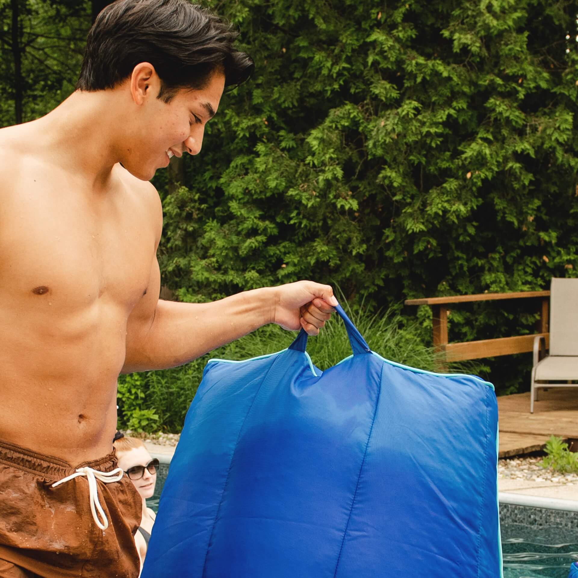 Captain's Pool Float - Image 15