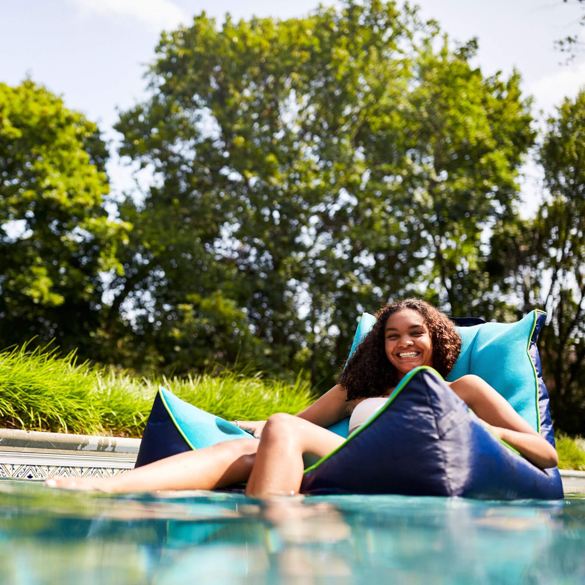 Captain's Pool Float - Image 27