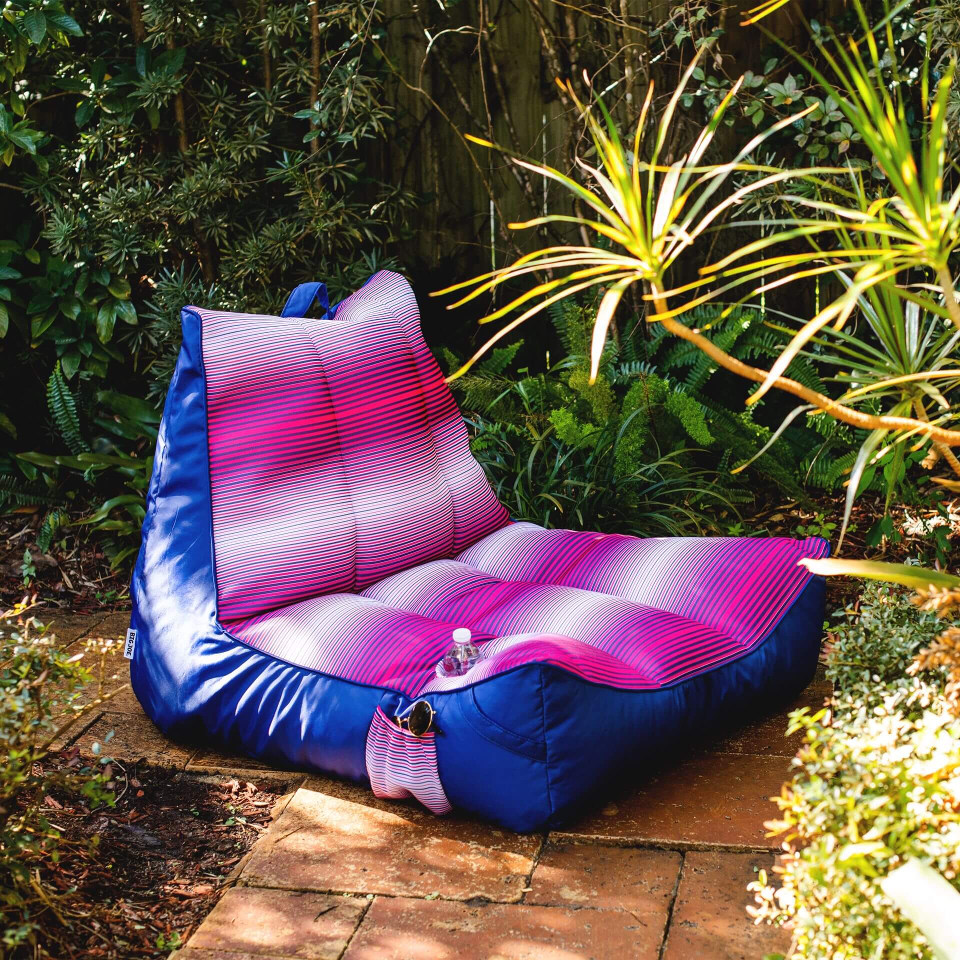 Captain's Pool Float - Image 33