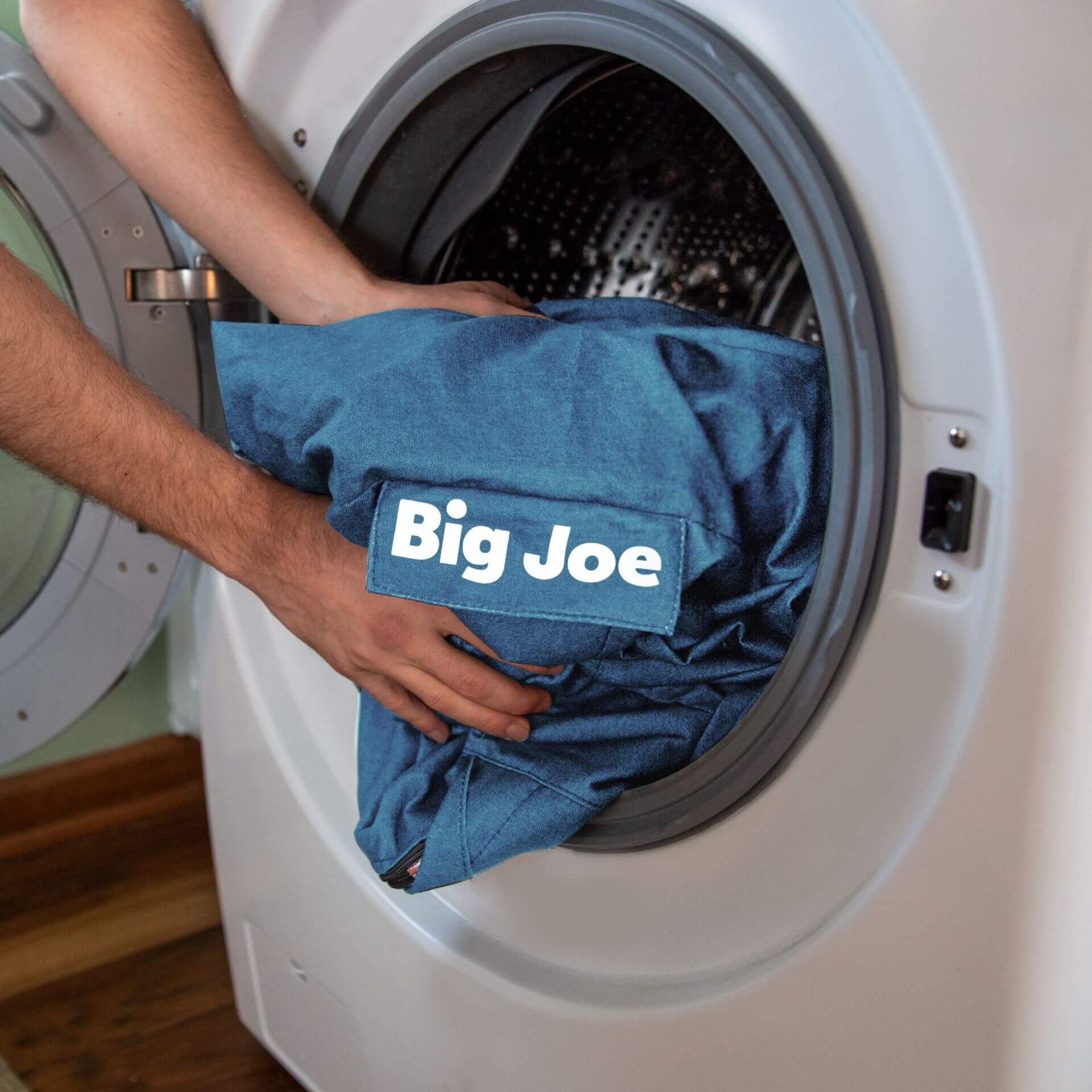 Imperial Lounger - Image 21