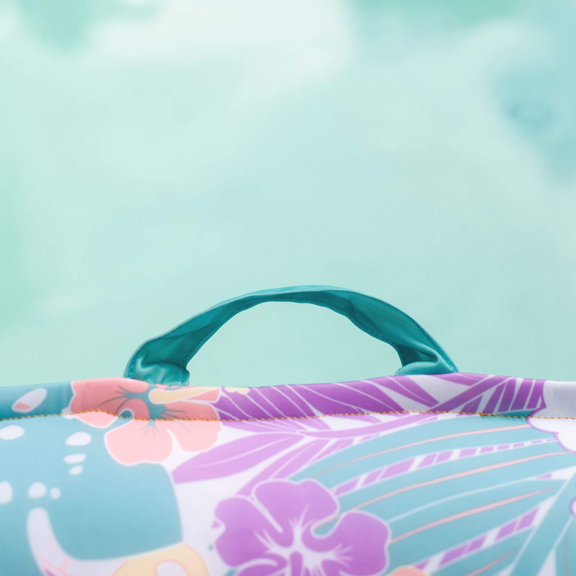 Lagoon Lounger - Image 24