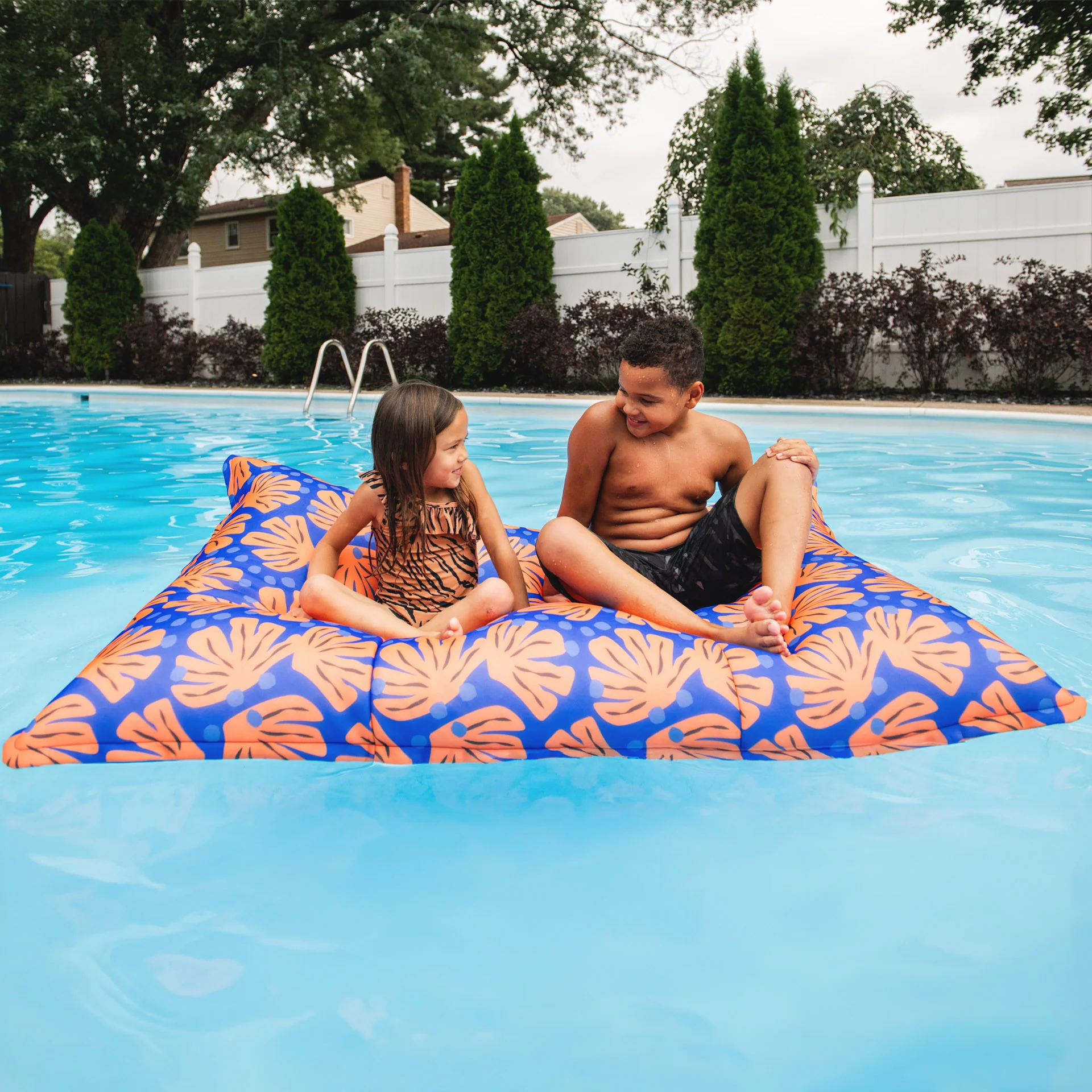 Lagoon Lounger - Image 57