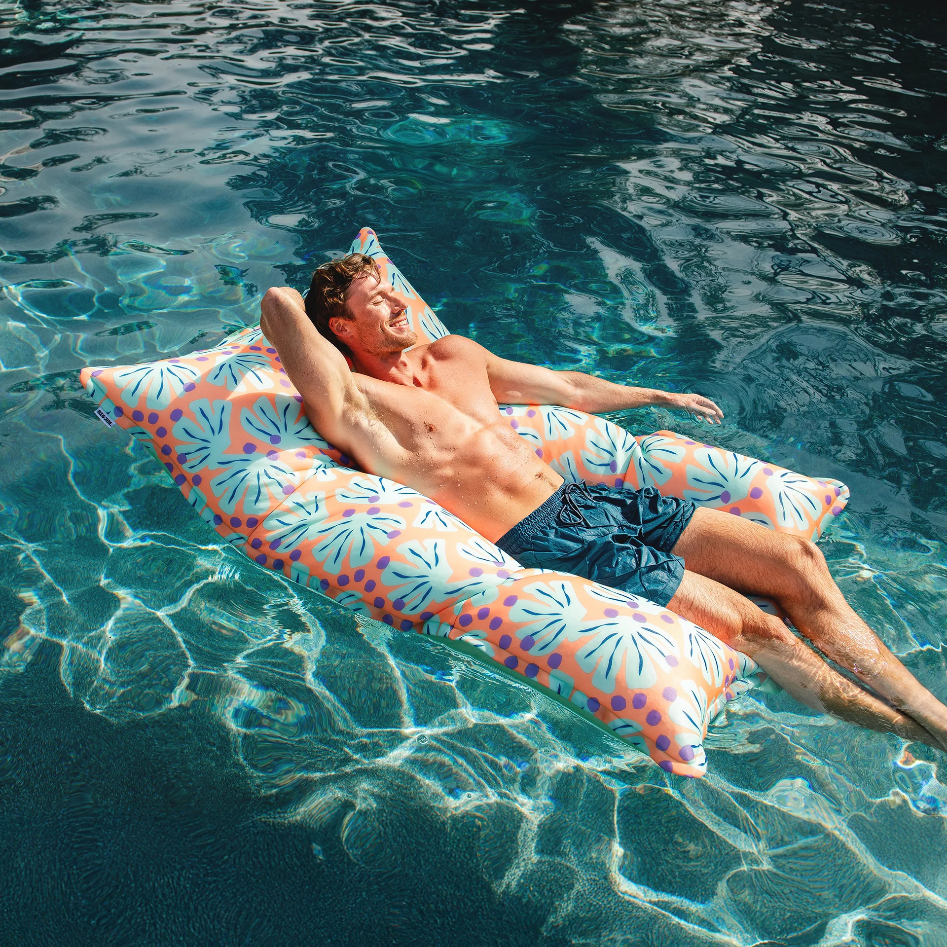 Lagoon Lounger - Image 94