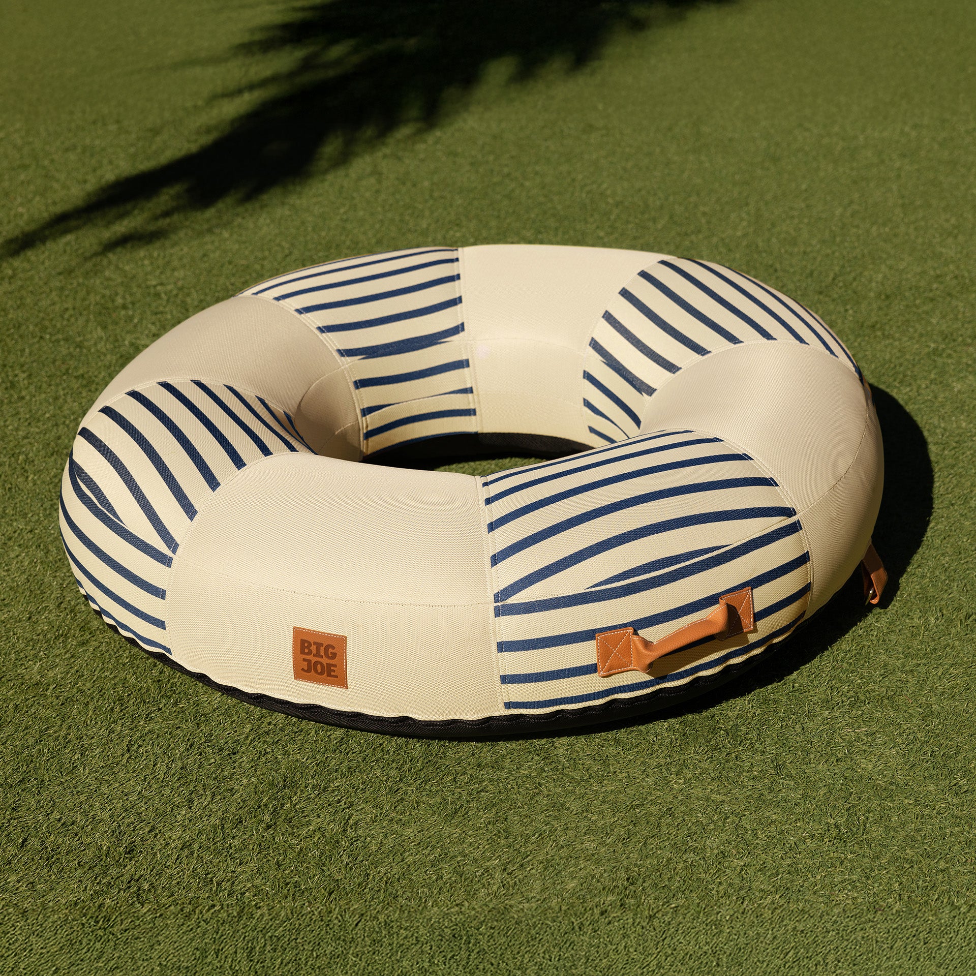 Lux Inflatable Ring - Image 16