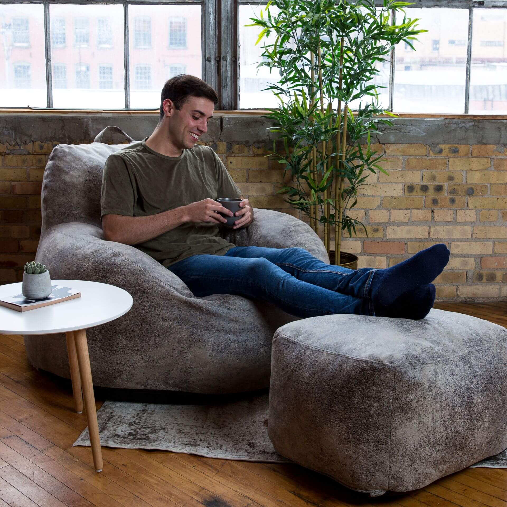 Nestle Chair - Image 11