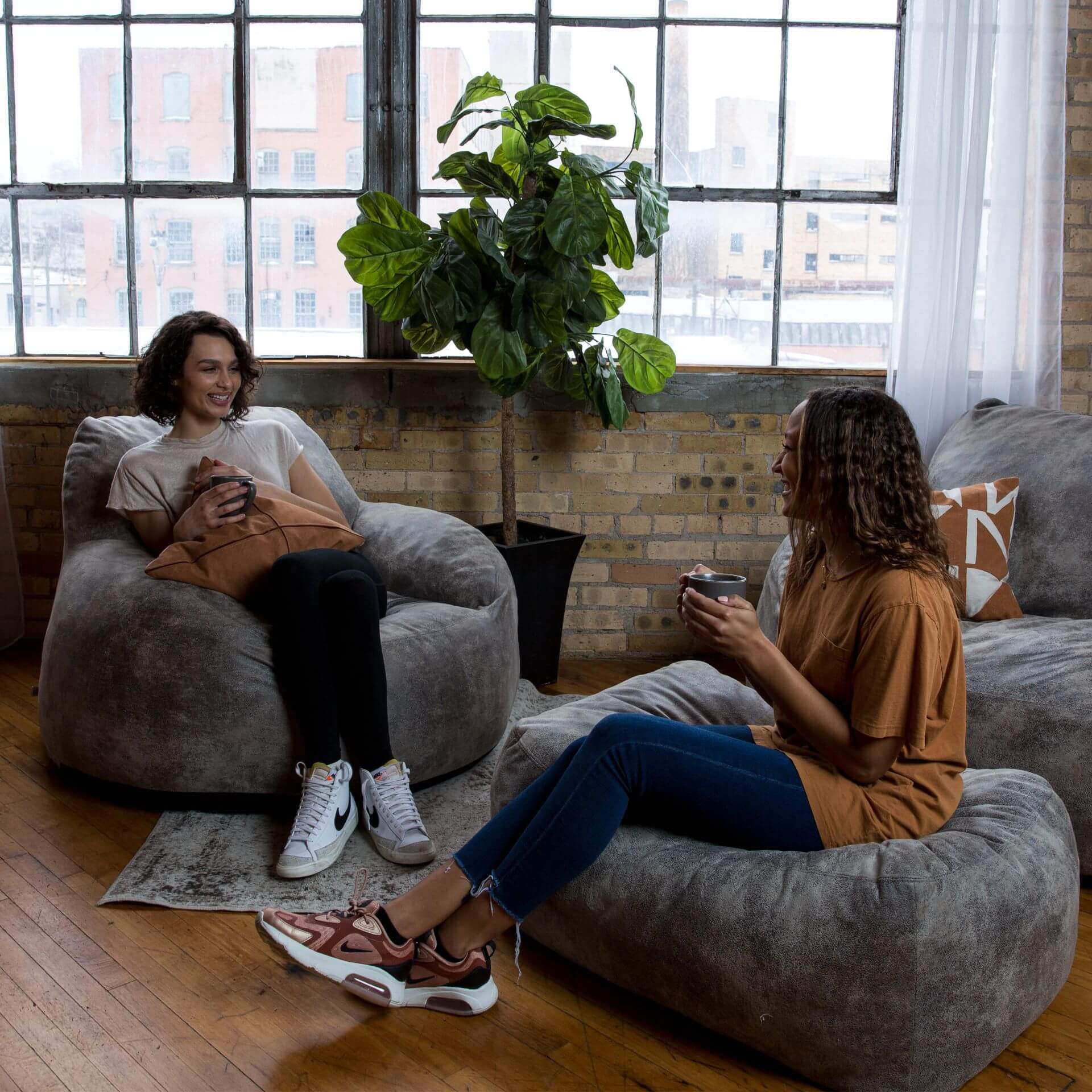 Nestle Chair - Image 20